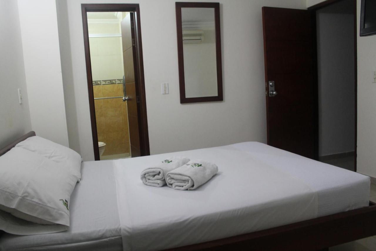 Hotel Preferencial Class Букараманга Экстерьер фото